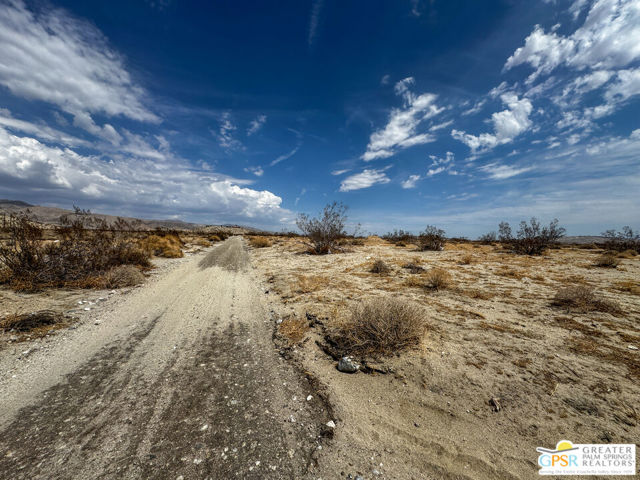 0 Far View, Desert Hot Springs CA: https://media.crmls.org/mediaz/44f48ac3-f642-42e9-8f4d-eba0516474e8.jpg