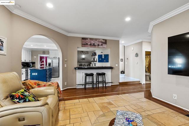 5090 Double Point Way, Discovery Bay CA: https://media.crmls.org/mediaz/44f54cdb-69d2-4d65-a819-259e9fe16173.jpg