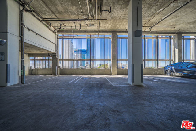 889 Francisco Street, Los Angeles CA: https://media.crmls.org/mediaz/44f56d58-89f8-4ea4-997e-22c24d94727a.jpg