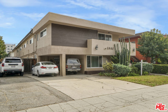 3662 Keystone Avenue, Los Angeles CA: https://media.crmls.org/mediaz/44f64f23-c18d-4dd2-8a2b-e8d4d2434930.jpg