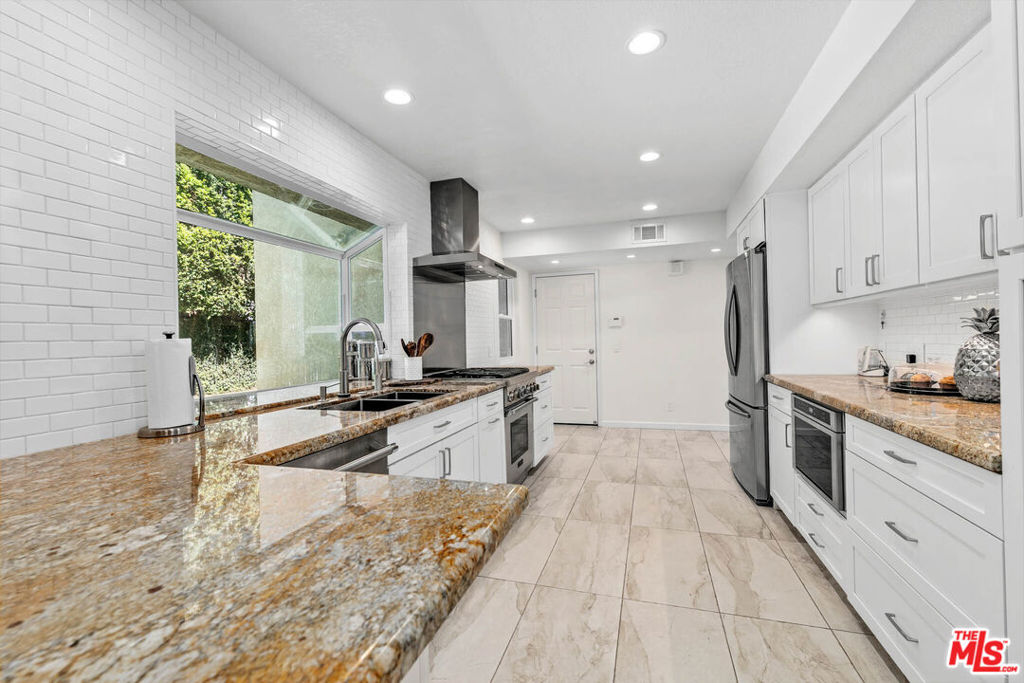 44F7E12C B870 40A7 8260 57F75F1D16B2 6347 Wynne Avenue, Tarzana, Ca 91335 &Lt;Span Style='BackgroundColor:transparent;Padding:0Px;'&Gt; &Lt;Small&Gt; &Lt;I&Gt; &Lt;/I&Gt; &Lt;/Small&Gt;&Lt;/Span&Gt;