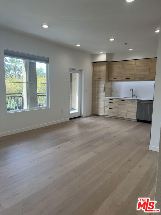 6020 Seabluff Drive #205