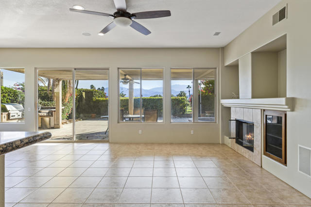 86 N Kavenish Drive, Rancho Mirage CA: https://media.crmls.org/mediaz/44fa3ee6-0b84-4d44-9e3d-ce5f4ab5ba14.jpg