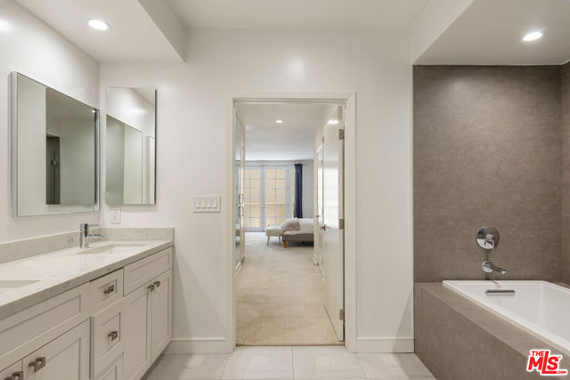 Drew Fenton | 575 S Barrington Avenue Los Angeles CA | MLS: 7468286 Drew Fenton | 575 S Barrington Avenue Los Angeles CA | MLS: 7468286