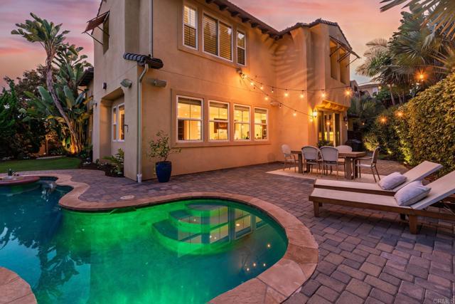 Detail Gallery Image 2 of 48 For 548 Quail Pointe Ln, Encinitas,  CA 92024 - 5 Beds | 5/1 Baths