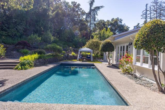 401 Hillsborough Boulevard, Hillsborough CA: https://media.crmls.org/mediaz/44fac92b-01bd-4bf6-8c6f-c51cc6b9b393.jpg