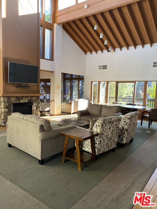 9206 Summertime Lane, Culver City CA: https://media.crmls.org/mediaz/44fc1d10-7b43-4f4d-80aa-217cb4934414.jpg