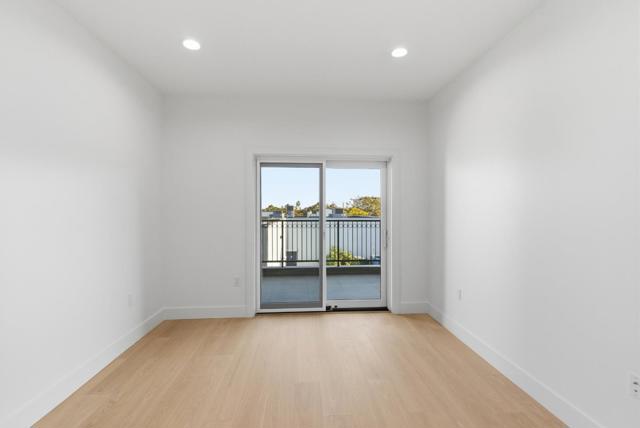 560 El Camino Real, San Carlos CA: https://media.crmls.org/mediaz/44fc3c21-b4f0-40a2-ae2a-05a02d5b6f6a.jpg