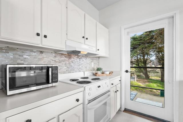 13 Pelican, Watsonville CA: https://media.crmls.org/mediaz/44fcb7f9-ab51-4812-9fd5-781ca50e4635.jpg