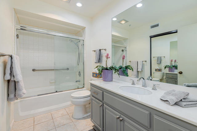 605 E Amado Road, Palm Springs CA: https://media.crmls.org/mediaz/44fdc0a3-5f73-49b3-a021-a059086dcdc1.jpg