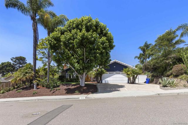 1510 Orangeview Dr, Encinitas CA: https://media.crmls.org/mediaz/44fdd87d-100d-4d13-822c-bdb0ef70fdbd.jpg