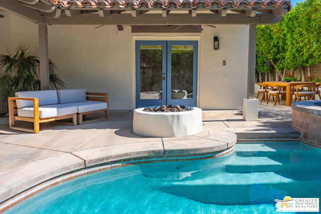 103 W Camino Encanto, Palm Springs, CA 92264