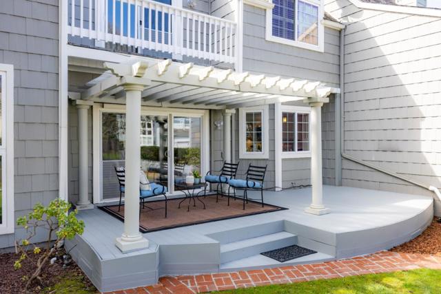 21 Pinehurst Lane, Half Moon Bay CA: https://media.crmls.org/mediaz/44fea333-61b1-46d2-8421-c95ac3913288.jpg
