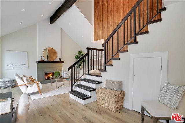 4751 Camino Del Rey, Santa Barbara CA: https://media.crmls.org/mediaz/450211c8-c9dd-46d1-861a-30762af38bfc.jpg