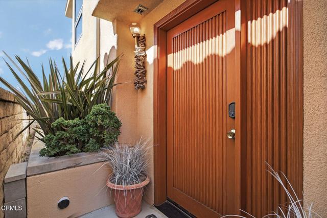 Detail Gallery Image 7 of 55 For 2421 Ocean Dr, Oxnard,  CA 93035 - 5 Beds | 4/1 Baths