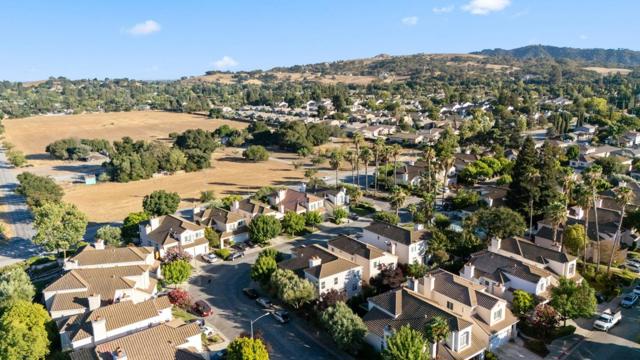483 Via Sorrento, Morgan Hill CA: https://media.crmls.org/mediaz/4502bf07-dc88-4df8-9714-2e6d8194c700.jpg