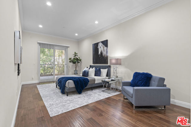 4848 Wilshire Boulevard, Los Angeles CA: https://media.crmls.org/mediaz/450392d9-fb1d-46f4-b9e0-f8bee4a2e1b8.jpg
