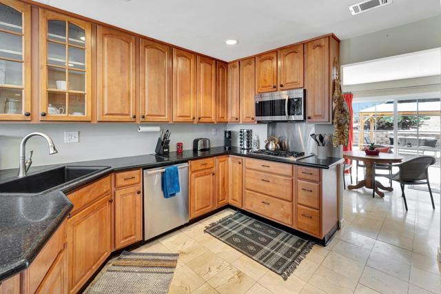 Detail Gallery Image 10 of 32 For 13915 Proctor Valley Rd, Jamul,  CA 91935 - 4 Beds | 2/1 Baths