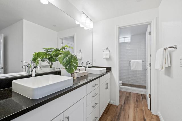 1452 Lavender Loop, Milpitas CA: https://media.crmls.org/mediaz/4504d94d-ad35-4235-8d47-98fb329af417.jpg