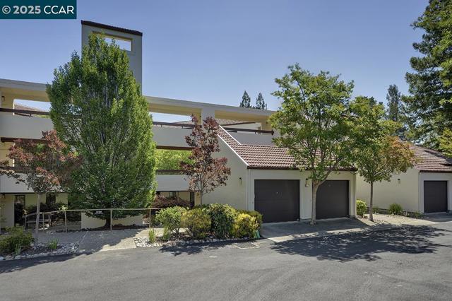 3288 Terra Granada Dr, Walnut Creek CA: https://media.crmls.org/mediaz/450690ab-20d1-494d-b48d-df5ebca5c0dd.jpg