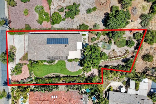 Detail Gallery Image 2 of 53 For 338 Skyline Dr, Vista,  CA 92084 - 4 Beds | 2 Baths