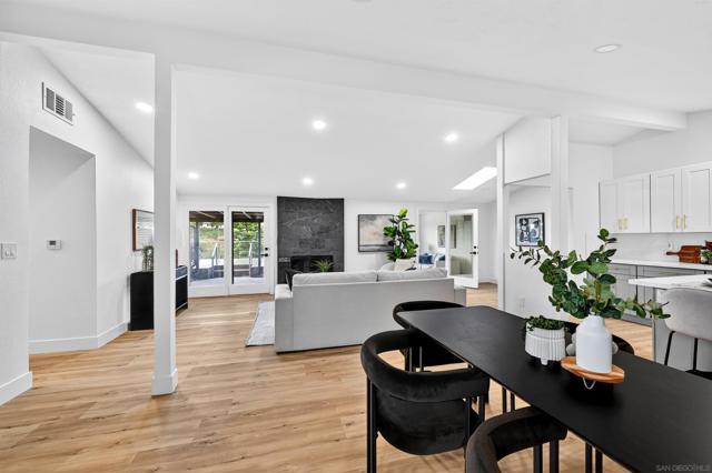 Image 4 of 35 For 2546 Marathon Dr