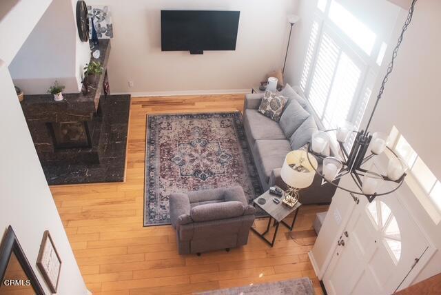 Detail Gallery Image 3 of 21 For 939 Meadowlark Dr, Fillmore,  CA 93015 - 3 Beds | 2/1 Baths