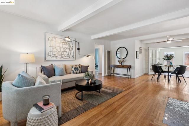 1865 Overhill Rd, Concord CA: https://media.crmls.org/mediaz/4508c675-1a94-4a4e-8e4e-3ac175740d52.jpg