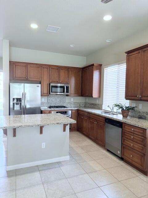 81613 Avendia De Musica, Indio CA: https://media.crmls.org/mediaz/4509dcc4-2336-4027-bc0c-1cbf6e851c3e.jpg
