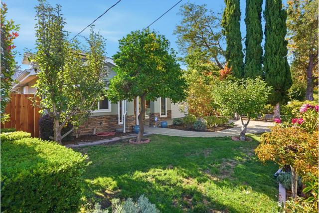 3776 La Donna Avenue, Palo Alto CA: https://media.crmls.org/mediaz/450a0fd7-2a27-44a7-a449-19e8898b74fc.jpg