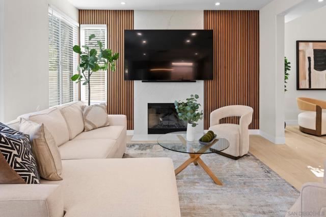 12109 Via San Loreno, San Diego CA: https://media.crmls.org/mediaz/450a23de-3dab-4c45-b260-e20628d8008c.jpg