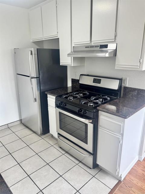 100 N Clark Drive, Los Angeles CA: https://media.crmls.org/mediaz/450a5be5-5323-4205-a788-8aba1e395c07.jpg