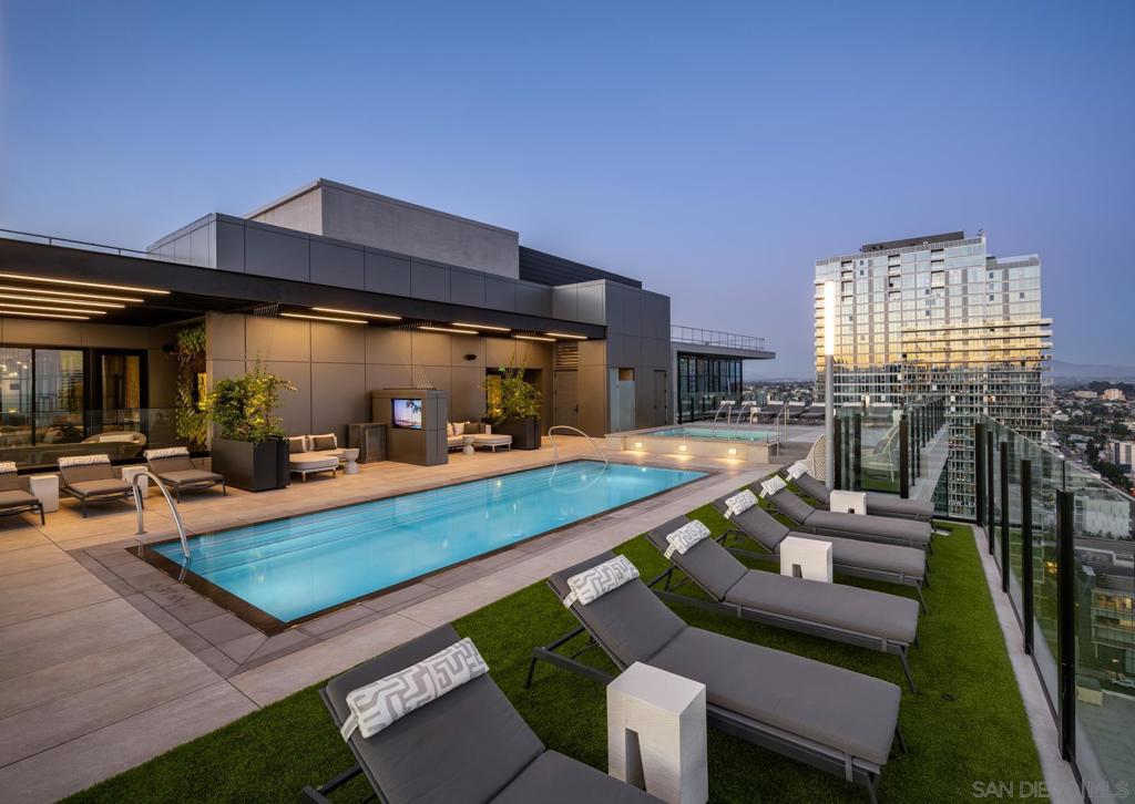 MLS #230024090SD img 2