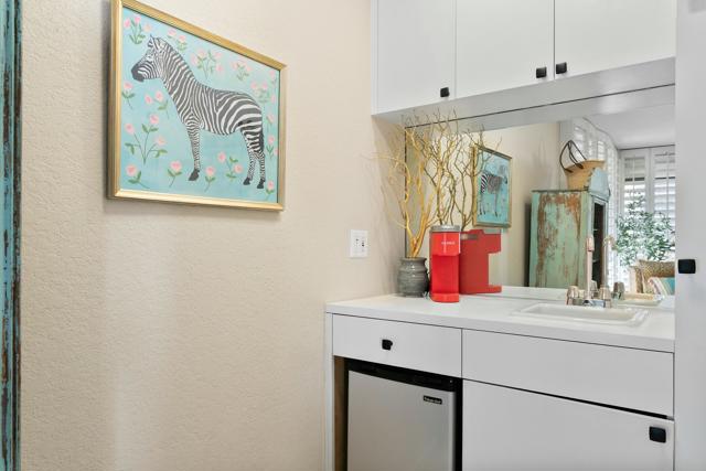 44020 Superior Court, Indian Wells CA: https://media.crmls.org/mediaz/450c4afd-5a81-45a5-9bd5-f99d4eeac294.jpg
