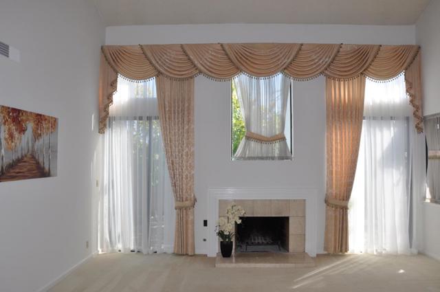 1040 Pizarro Lane, Foster City CA: https://media.crmls.org/mediaz/450c9e02-7179-4084-9527-3103ee771943.jpg