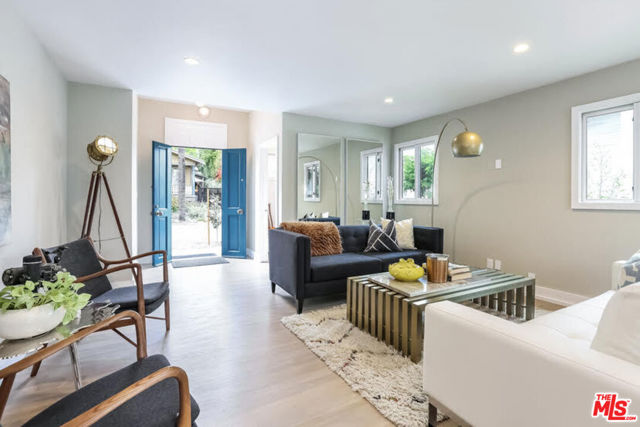 9016 Dicks Street, West Hollywood CA: https://media.crmls.org/mediaz/450ce10a-8726-4719-a222-c523351dcce9.jpg