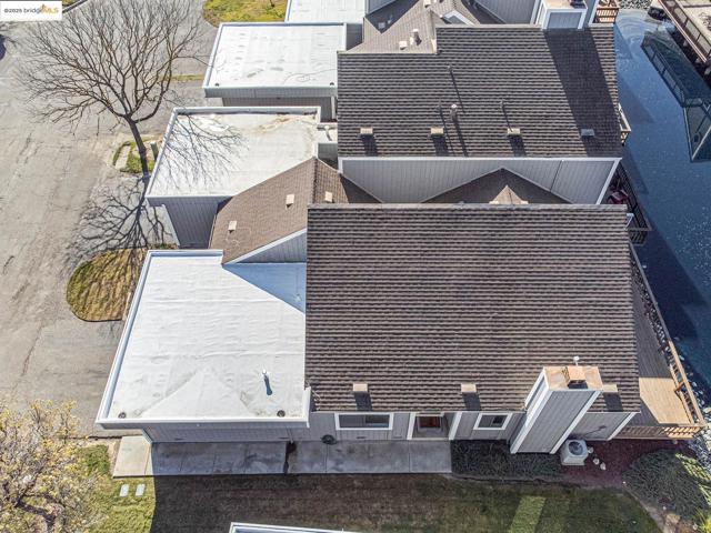 2013 Sand Point Rd, Discovery Bay CA: https://media.crmls.org/mediaz/450d905d-c5ee-432d-a1ec-1e05a992219e.jpg