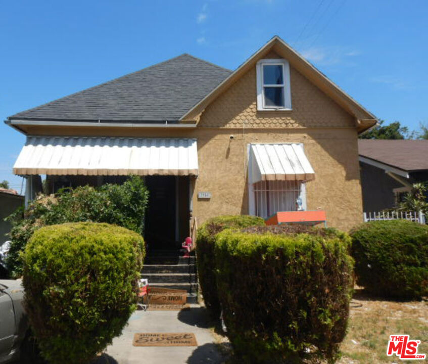 3958 Denker Avenue, Los Angeles, CA 90062