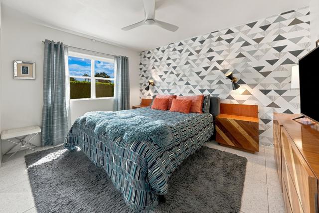 2210 E Calle Papagayo, Palm Springs, CA 92262