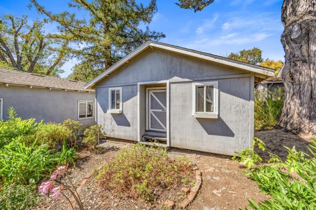 14 Nevada Street, Redwood City CA: https://media.crmls.org/mediaz/450ebb84-d2e9-457c-8a3d-7d3043acb6cf.jpg
