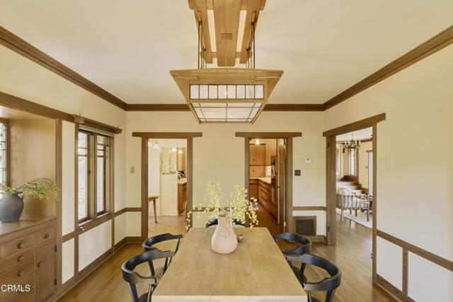402 Lynn Drive, Ventura CA: https://media.crmls.org/mediaz/450edf87-2cdd-4846-969c-2fe7a2322ef5.jpg