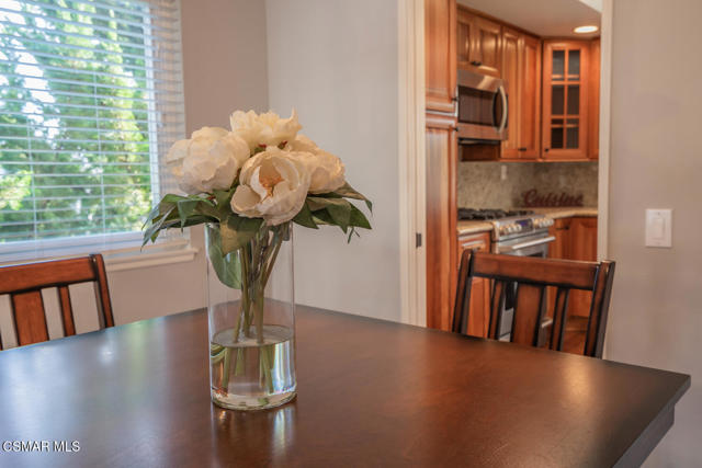 3065 Starling Avenue, Thousand Oaks CA: https://media.crmls.org/mediaz/450ee31d-2a82-47a7-80a4-b7c585f2dea8.jpg