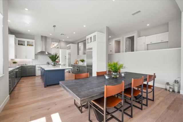 115 Wika Ranch Court, Redwood City CA: https://media.crmls.org/mediaz/450f212d-14ae-4d8d-8d6f-a8ef278fe2e5.jpg