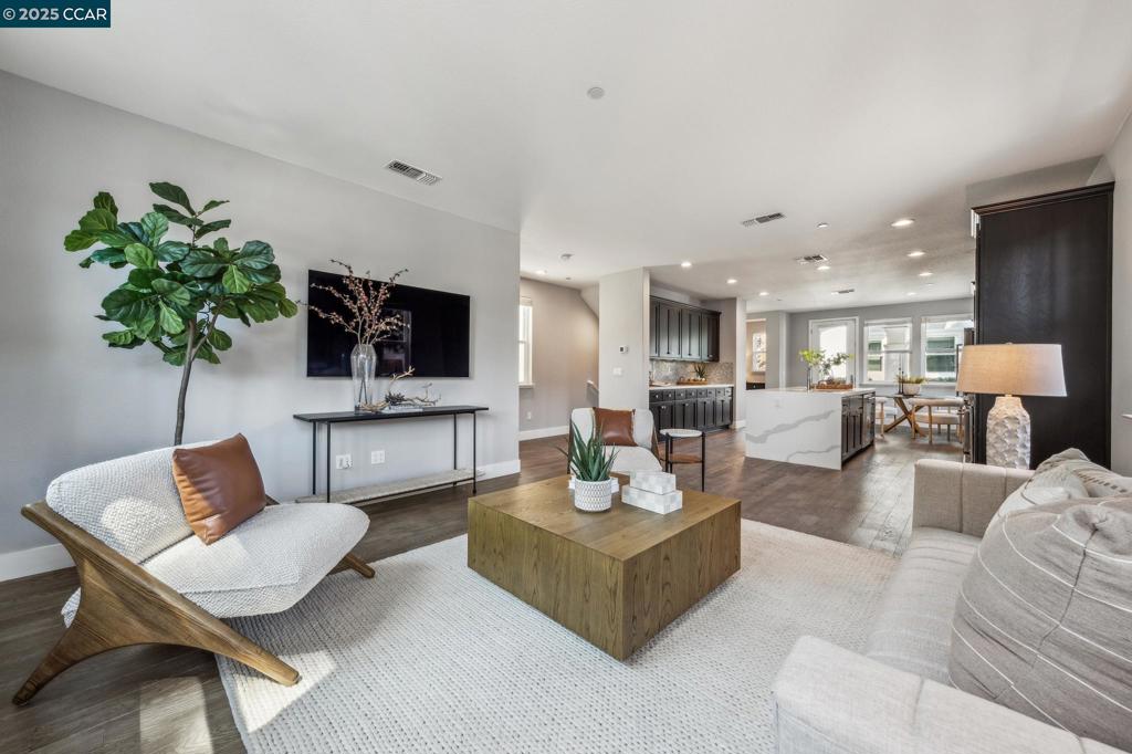 510 Ashton Way