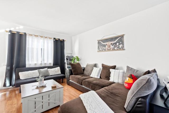 470 Willow Avenue, Half Moon Bay CA: https://media.crmls.org/mediaz/451013e1-abad-40e5-b721-ba6a61e83305.jpg