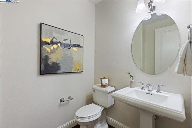4369 Table Mountain Rd, Dublin CA: https://media.crmls.org/mediaz/4510f54a-a6dc-4f81-8f54-34bfa7c90108.jpg