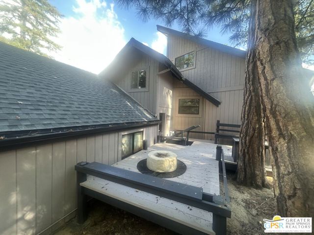 25181 Gail Drive, Idyllwild CA: https://media.crmls.org/mediaz/45120e16-bae2-45ee-b801-d58bef396ab7.jpg