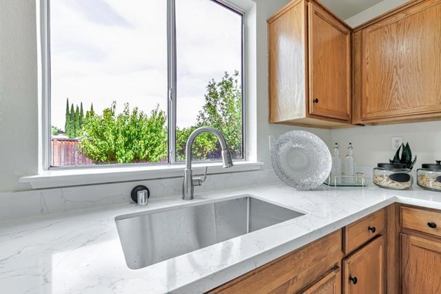 1195 Oak Haven, Antioch CA: https://media.crmls.org/mediaz/45121507-0384-41be-9370-f0be9b0cebd2.jpg