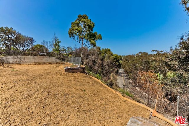 Drew Fenton | 824 Chautauqua Boulevard Pacific Palisades CA | MLS: 7272196
