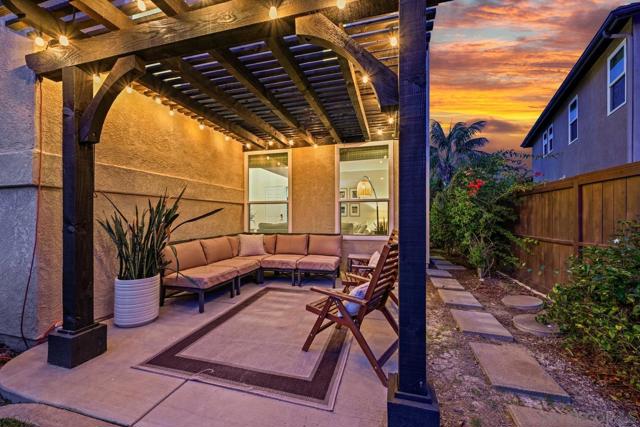 6585 Bluebonnet Dr, Carlsbad CA: https://media.crmls.org/mediaz/4513cfc2-6ad1-4e73-935e-c0c051802117.jpg